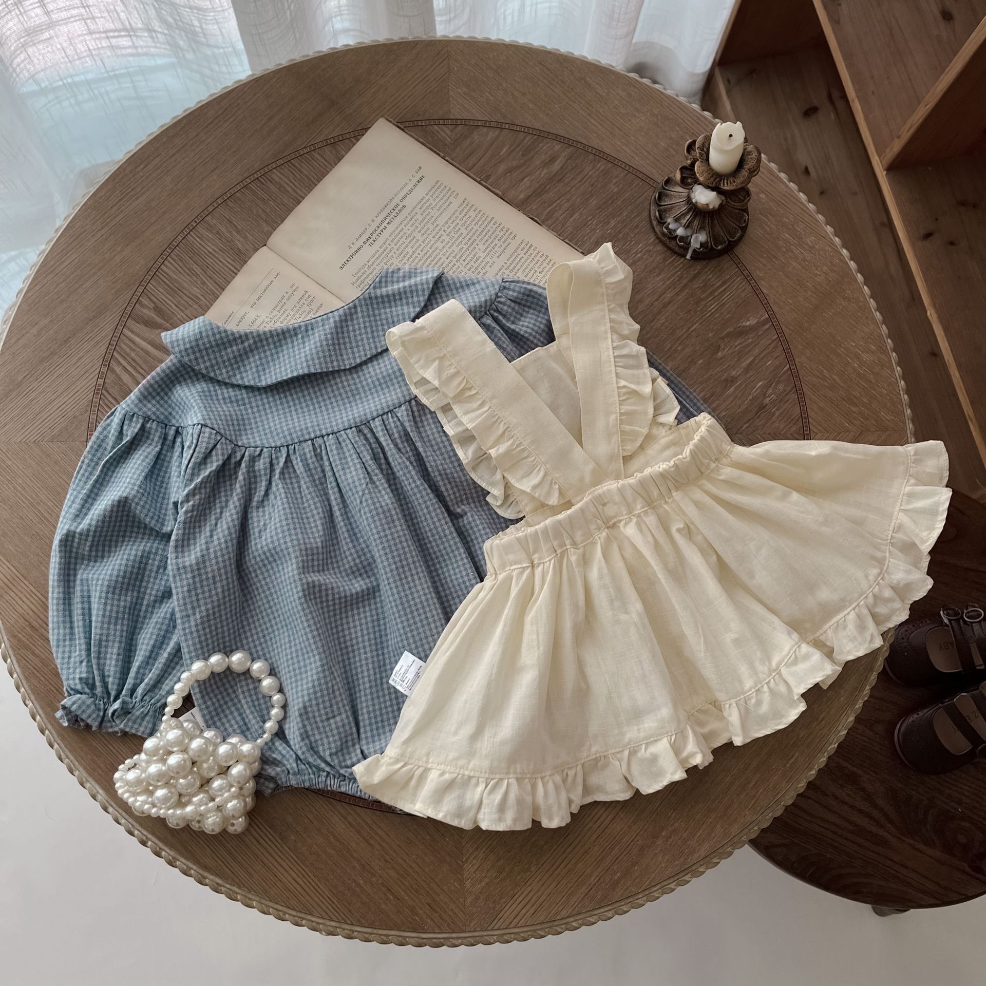 Pelele con Sobrefalda a Cuadros para Bebé Niña | Beige | Tallas 66-100 cm | Ropa Elegante para Fotos y Eventos | TiendasFR - Imagen 3