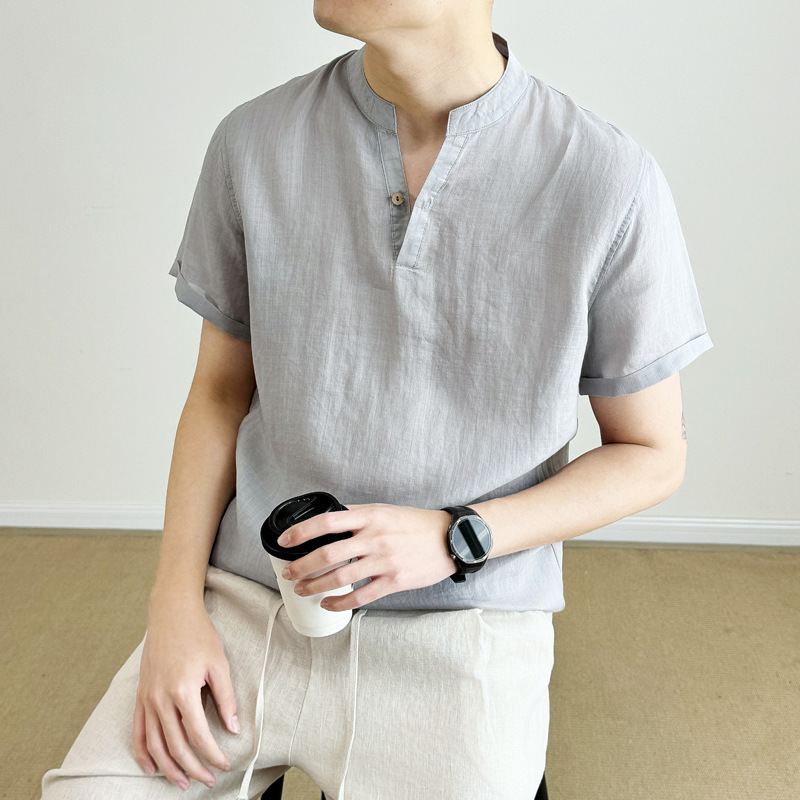 Camisa de Manga Corta Transpirable con Cuello en V para Hombre | Corte Holgado Beige - Imagen 10