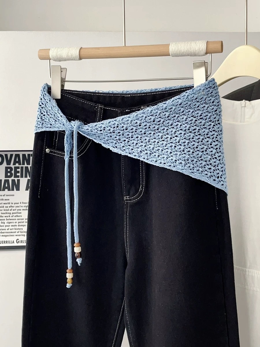 Chal Triangular de Punto Calado para Mujer | Bufanda Ligera Verano | Accesorio Elegante - Imagen 4