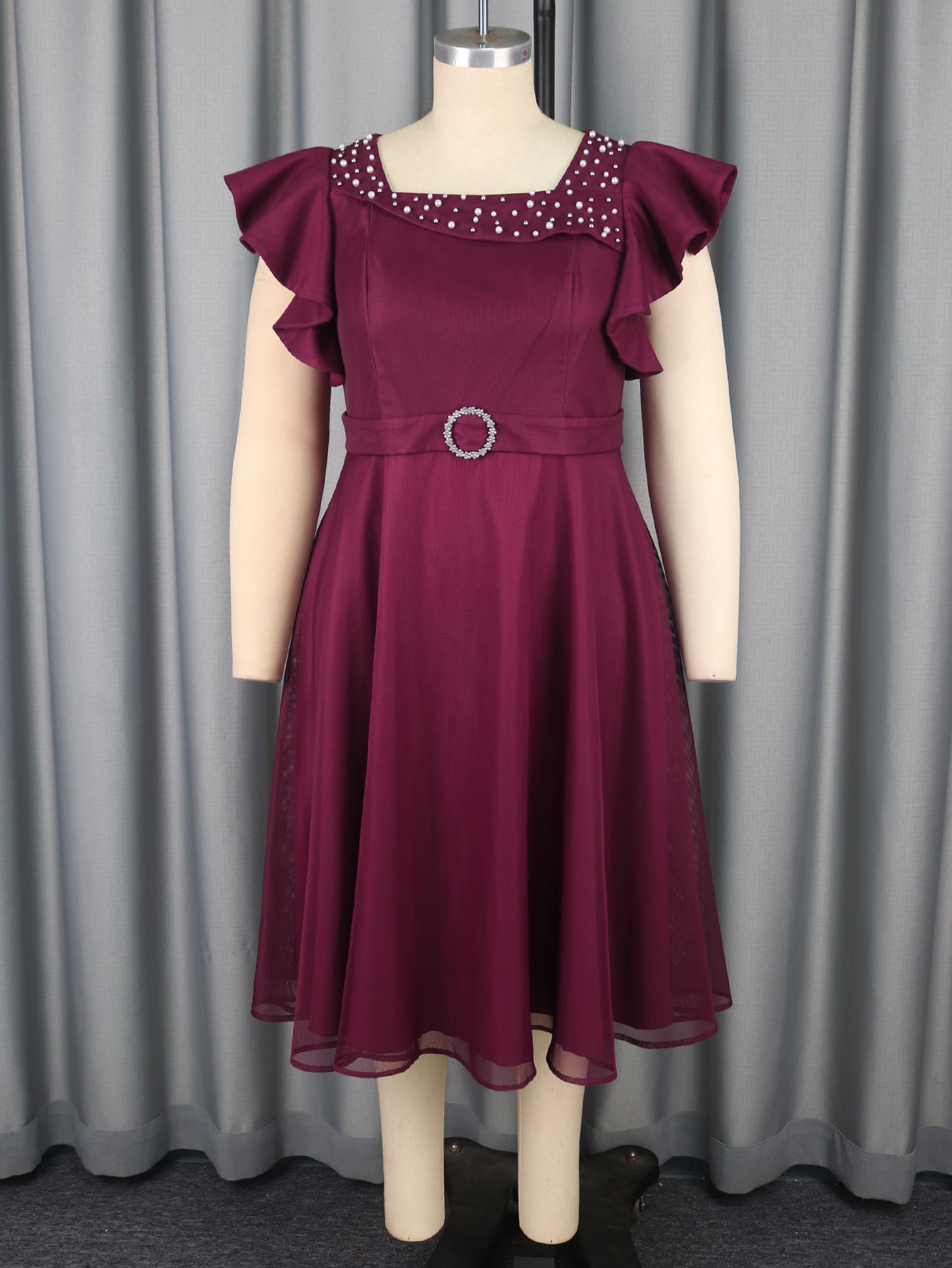 Vestido de Verano con Mangas de Mariposa y Malla | Elegante para Bodas y Eventos en Vino Tinto - Imagen 6